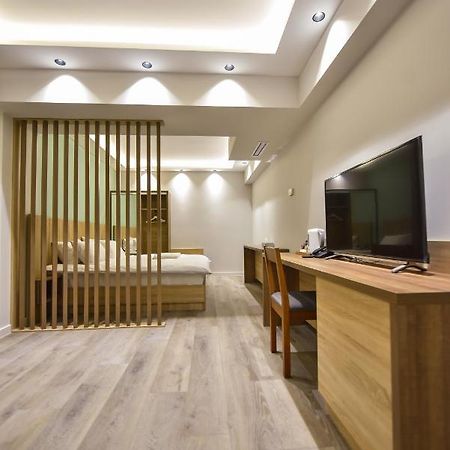 Baron Boutique Hotel Ереван Экстерьер фото